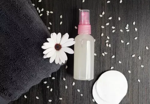 مضرات و فواید آب برنج برای پوست (چگونه از آب برنج برای صورت استفاده کنیم؟)
