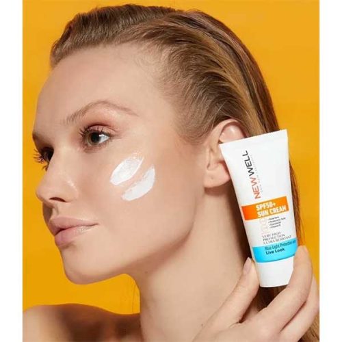 ضد آفتاب نیوول NEWWELL با spf 50 برای انواع پوست حجم 50 میل