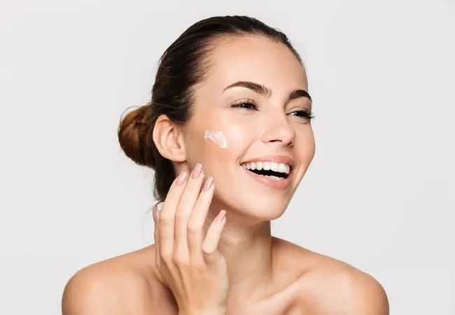 بهترین کرم مرطوب کننده صورت کدام است؟ ( بهترین کرم آبرسان صورت خارجی + ایرانی )