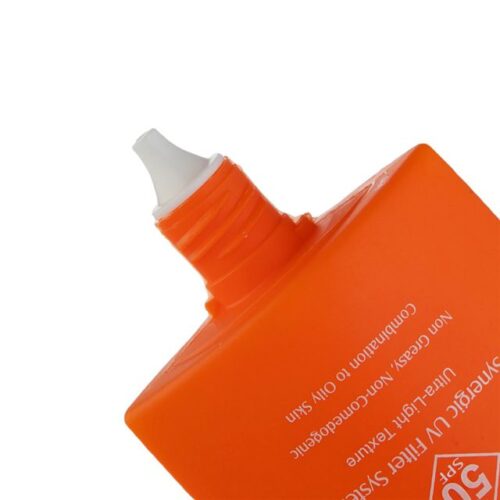 فلوئید ضد آفتاب بی رنگ الارو SPF50 مدل Ultra Light مناسب پوست های چرب و مختلط حجم 50 میلی لیتر