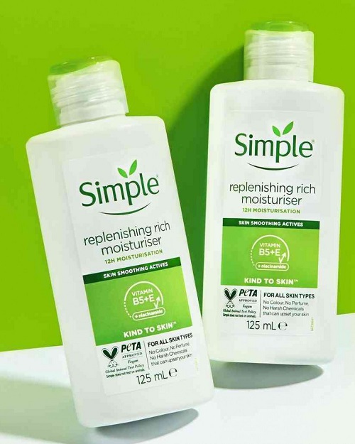 کرم آبرسان و مرطوب کننده سیمپل Simple مدل ریچ پوست خشک 125 میل