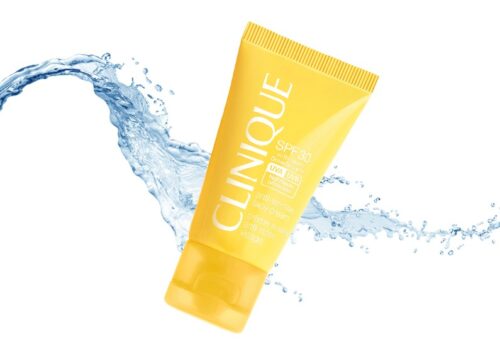 کرم ضد آفتاب ضدچروک SPF50 کلینیک