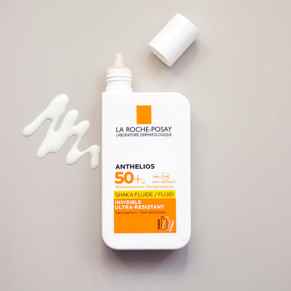 فلویید ضد آفتاب کنترل چربی spf +50 بی رنگ لاروش پوزای